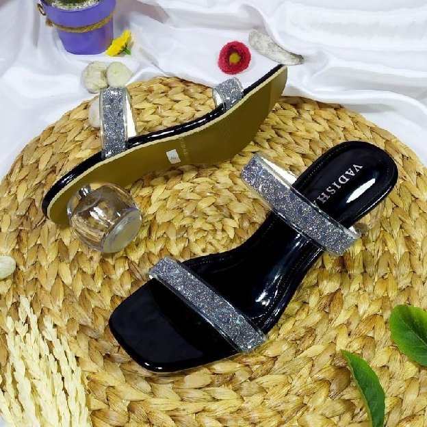 Sandal Hak Kaca 
