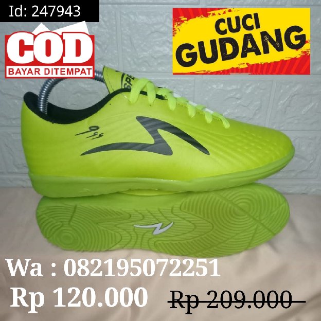 Sepatu Sneaker Futsal Pria Sport Trendy 