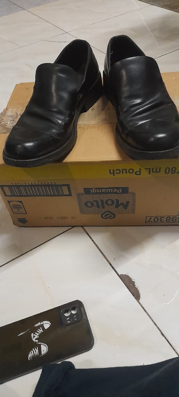 Sepatu Pantofel Pria Kulit&Ori..Merk Gucci Ori Madein Italy