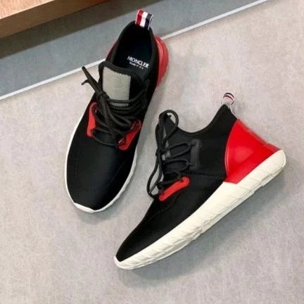 Sepatu Pria Moncler New Sneakers Cowok Slip On Men Shoes Run Away