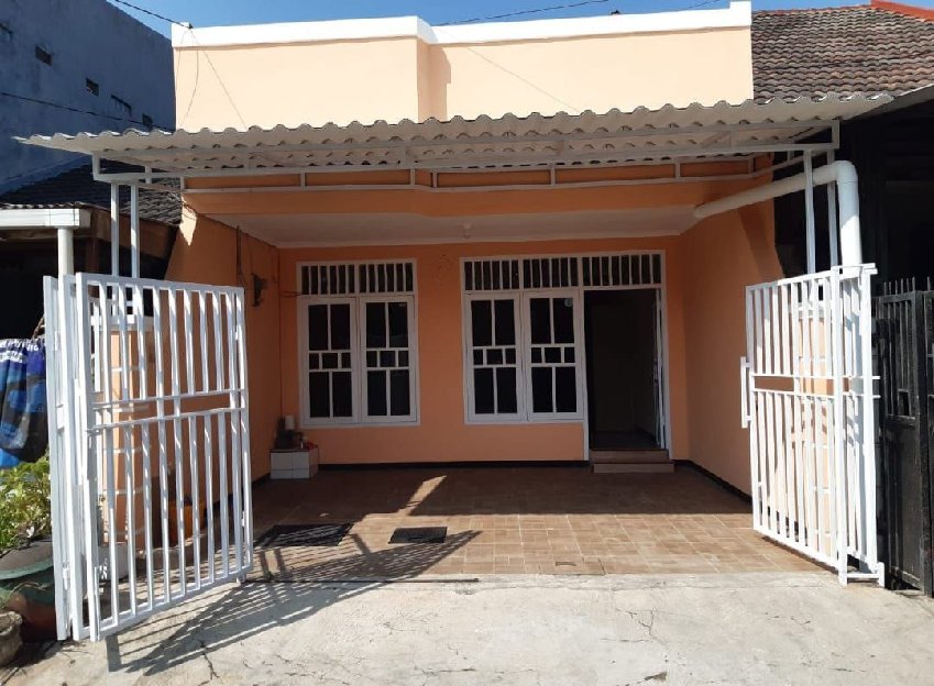 Rumah Siap Huni 1¹/² Lantai Medayu Utara Rungkut Surabaya Shm 650jt 