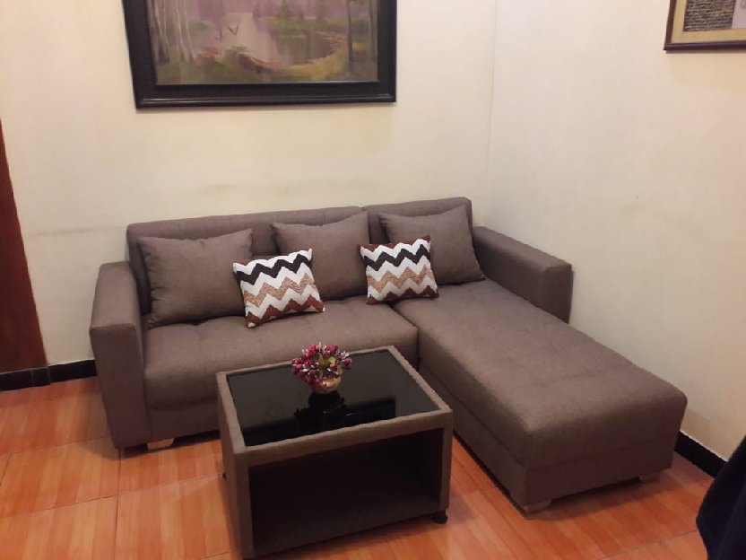 Sofa Selonjor Minimalis