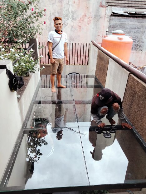 Kanopi Atap Kaca 