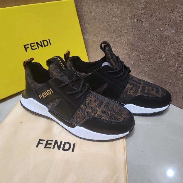 Sepatu Cowok Fendi Sneakers Pria Men Shoes Run Away