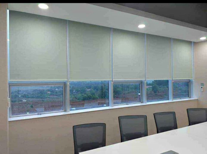Rol Blonde Outdoor, Rol Blinde Jendela,