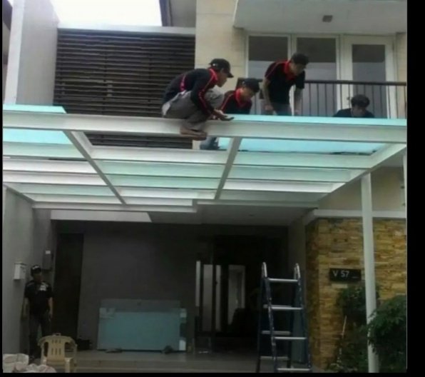 Canopy Kaca