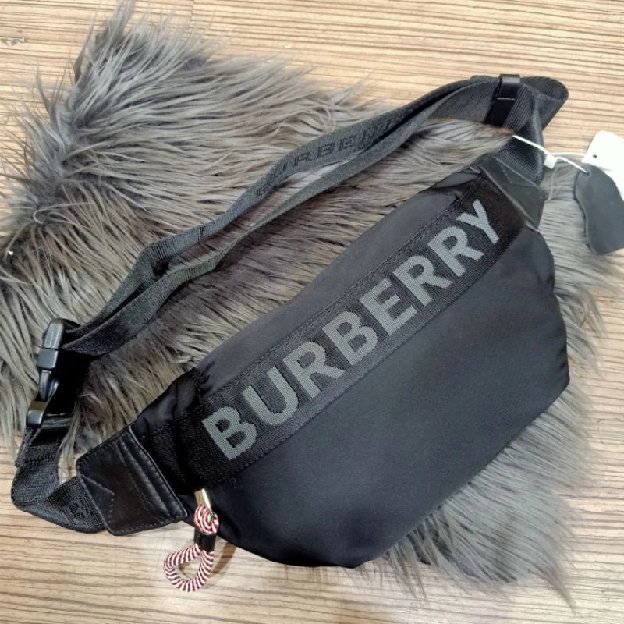 Waistbag Burberry Medium Vintage Check Econyl Bumbag Black