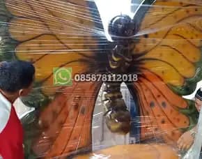Patung Kursi Kupu-Kupu