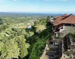 Dijual 46,5 Are, Jl. Raya Denpasar Singaraja Batunya Baturiti Bedugul Tabanan