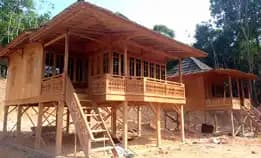 Wahyu Rumah Kayu