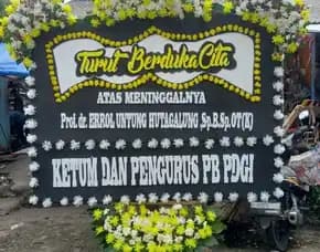 Karangan Bunga Papan Jakarta Pusat 0858-8197-7256 Mulai Florist