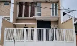 Rumah Baru Gress Di Manyar Kertoadi Kota Surabaya Shm