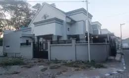 Rumah Hook Murah Di Graha Kebraon Regency Surabaya