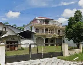 Jual Rumah Di Mewah Cocok Untuk Usaha Di Raya Semeru Lumajang