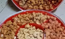 Kacang Made Dengan 5 Varian Rasa