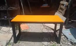 Mrja Komputer Meja Laptop Kaki Kotak Panjang 140x60x75