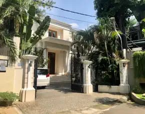 Dijual Rumah Mewah Strategis Tulodong Bawah Jakarta Selatan
