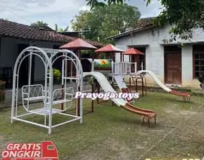 Gambar Ayunan Besi Taman  Rekomendasi Untuk Taman Rumah Ala Jepang Kec Bungatan Situbondo
