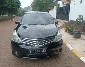 2015 Nissan Grand Livina