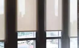 Roller Blind Rumah