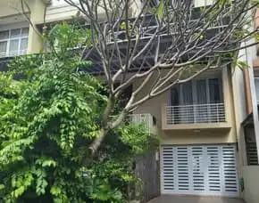 Jual Rumah Mewah Bagus Perum Royal Spring Jakarta Selatan
