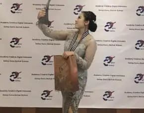 Pilihan Anak Muda, Kebaya Modern Wisuda, Rok Songket, Lamaran, Kondangan, Neng Lina Kebaya