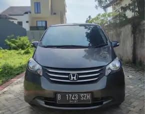 2012 Honda Freed Grey