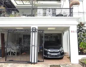 Dijual Rumah Mewah 3 Lantai Di Komplek Larangan Indah, Tangerang