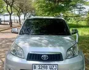 2013 Toyota Rush Silver Matic