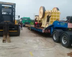 Termurah Promo Sewa Forklift 25 Ton Pabrik Surabaya Kenjeran