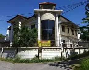 Dijual Rumah Pojokan 2 Lantai Di Putat Indah Timur, Surabaya