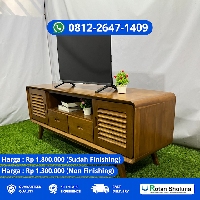 Buffet Tv Jati Klasik Dengan Warna Natural Yang Menawan