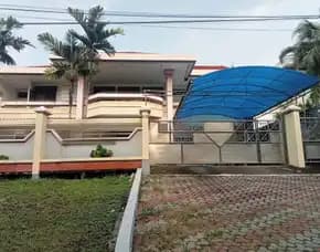 Dijual Rumah Strategis Di Raya Darmo Harapan, Surabaya