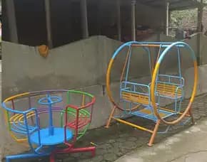 Pusat Mainan Playground Set Ayunan Besi Di Nganjuk