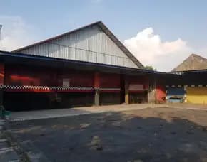 Jual Gudang Dan Tempat Usaha Di Jalan Kedondong Magetan Shm