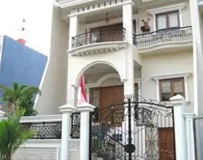 Dijual Rumah Mewah 3 Lantai Di Pik Cluster Walet Jakarta Utara