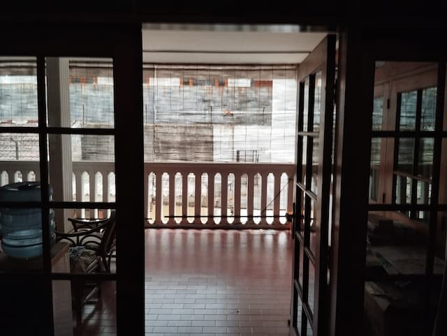 Dijual Rumah 2 Lantai Di Gayungsari Barat, Surabaya