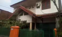 Dijual Cepat Rumah 2 Lt Pondok Kopi Dinding Bata Merah 900juta Nego