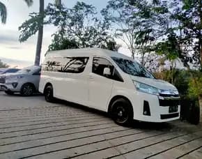 Sewa Hiace Commuter Dan Premio Jogja