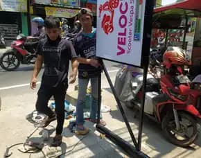 Neon Bok Plus Tiang Terima Jadi Di Bojongsoang