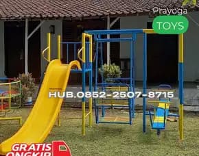 Gambar Ayunan Besi Klasik Dan Mainan Playground Outdoor Kec Mantingan Ngawi