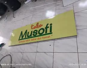 Papan Nama Usaha