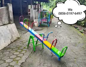 Perngrajin Ayunan Besi Taman Dan Jungkat-Jungkit Di Jati Kudus