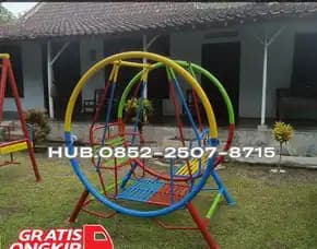 Gambar Ayunan Besi Bulat Besar Dan Mainan Playground Kec Kunir Lumajang