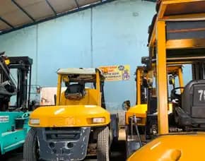 Jasa Sewa Forklift Harian Hingga Kontrak Bulanan Di Daerah Genteng Surabaya Dan Sekitarnya