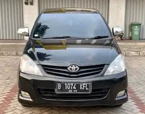 Toyota Innova 2010
