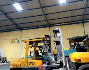 Menyediakan Rental Forklift Untuk Daerah Sambikerep Surabaya Jawa Timur