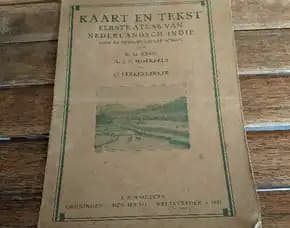 Kaart En Tekst Eerste Atlas Van Nederlandsc 1931