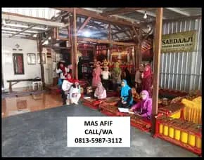 Pengrajin Gong Hote