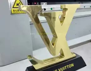 Plakat Kuningan/ Medali Wisuda/ Plakat Akrilik